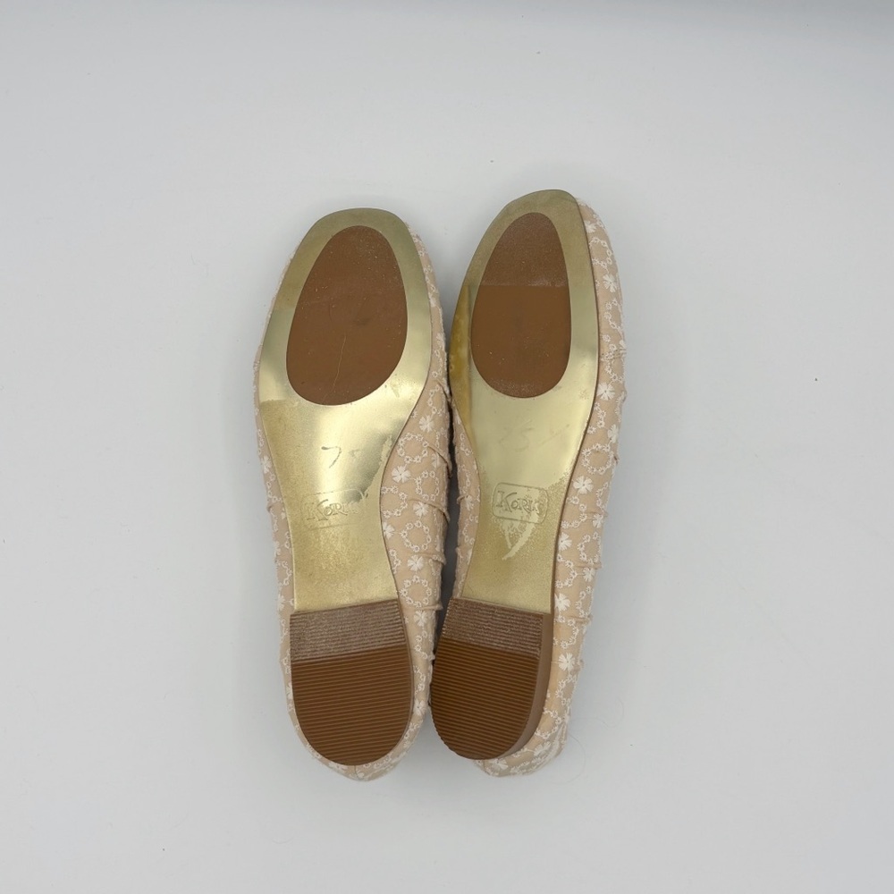 Korks Tan Floral Eyelet Ballet Flats Sz 7.5 - Picture 4 of 5
